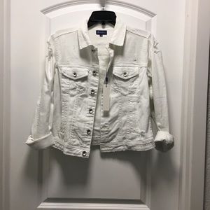Tractr white jean jacket distressed, NWT